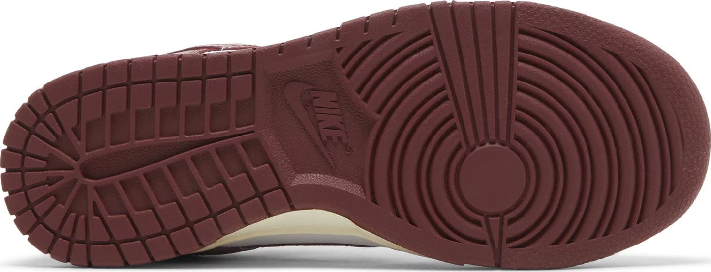 W Nike Dunk Low PRM
