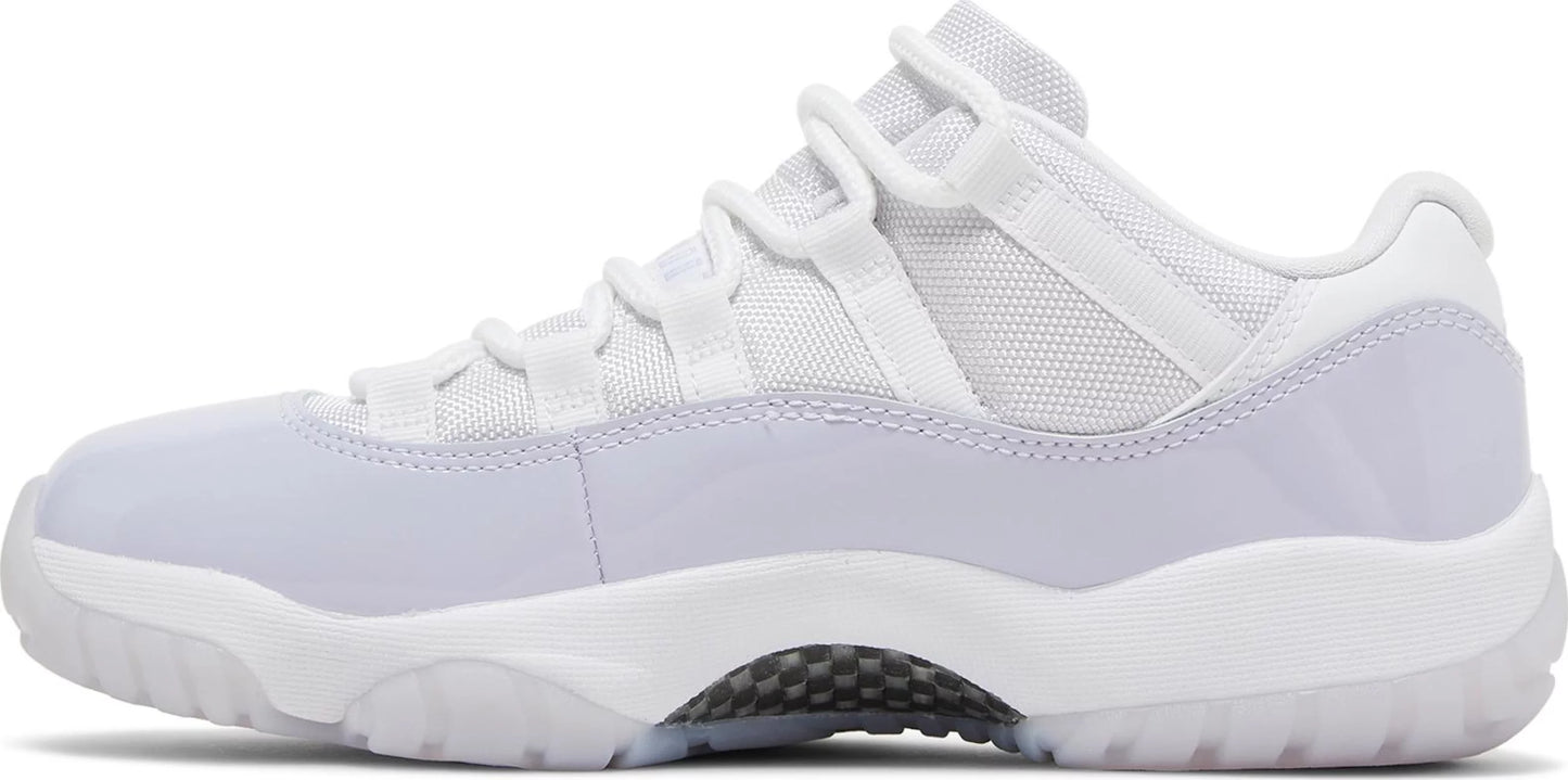 Jordan Retro 11 Low "Pure Violet" wmns