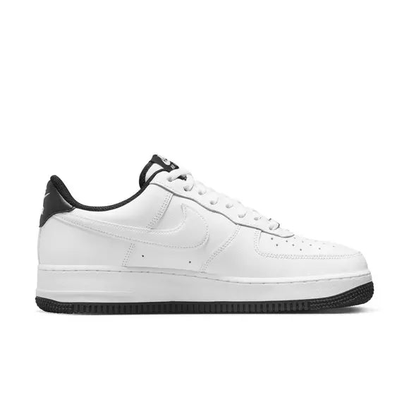 Air Force 1 Black Sole
