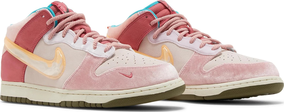 Social Status x Dunk Mid 'Strawberry Milk'