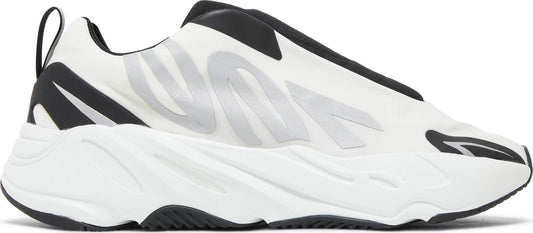 Yeezy 700 MNVN