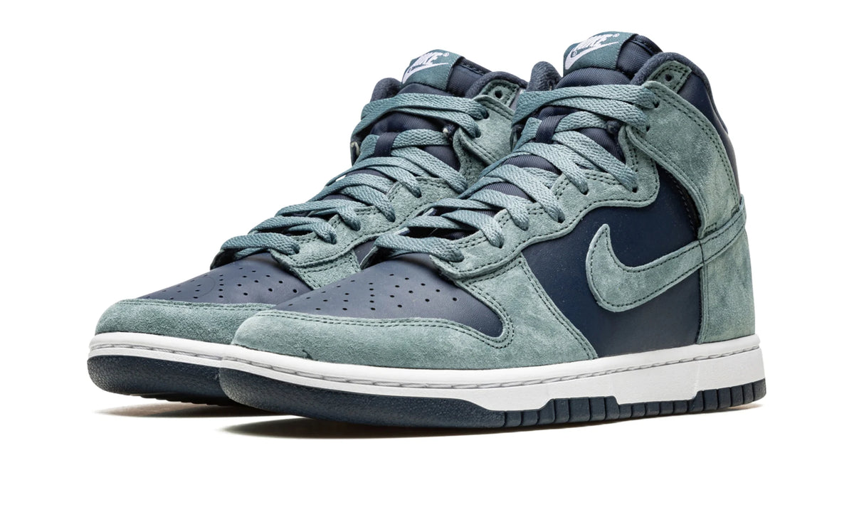 Nike Dunk Hi Retro PRM